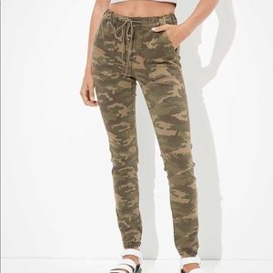 Camo High Waisted Jegging Jogger | American Eagle